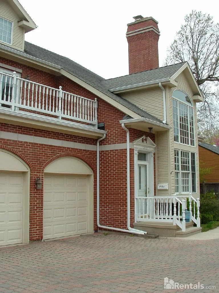 1242 Central Ave photo 1