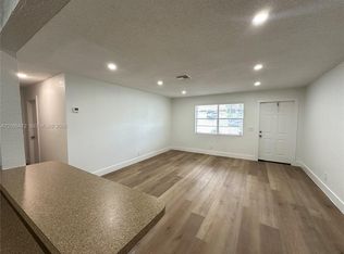 124 NW 2nd Ave APT A, Hallandale, FL 33009