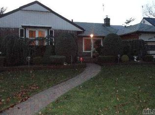 1655 Salem Rd, Valley Stream, NY 11580