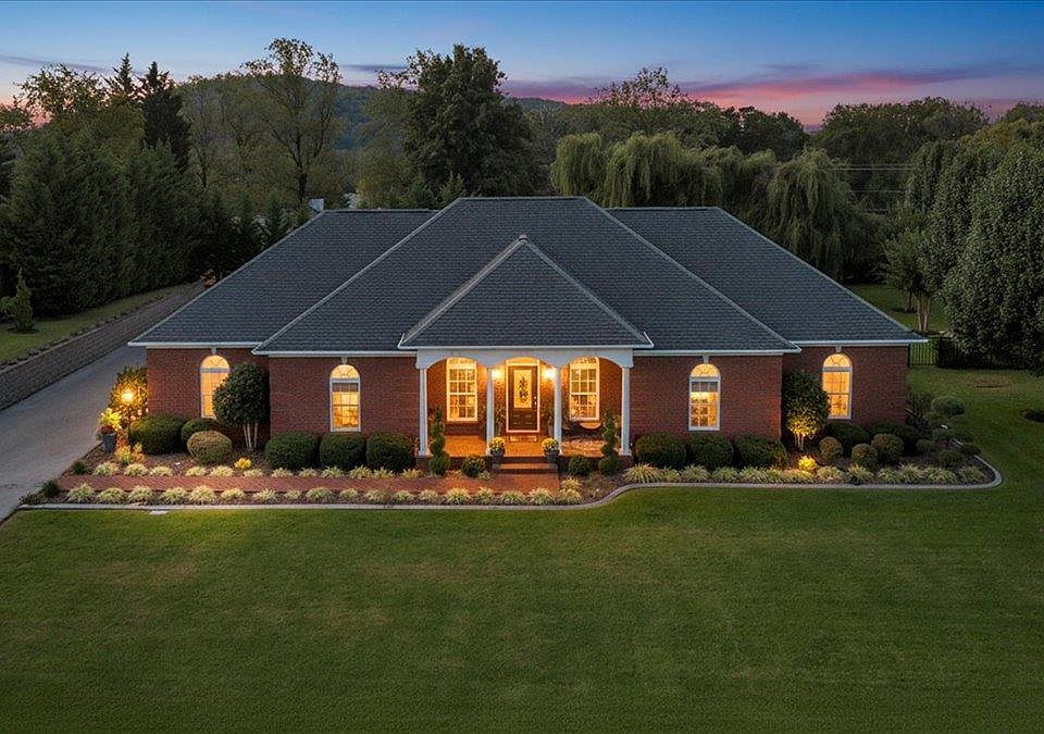 1st image of 3901 Horsepen Mountain Dr