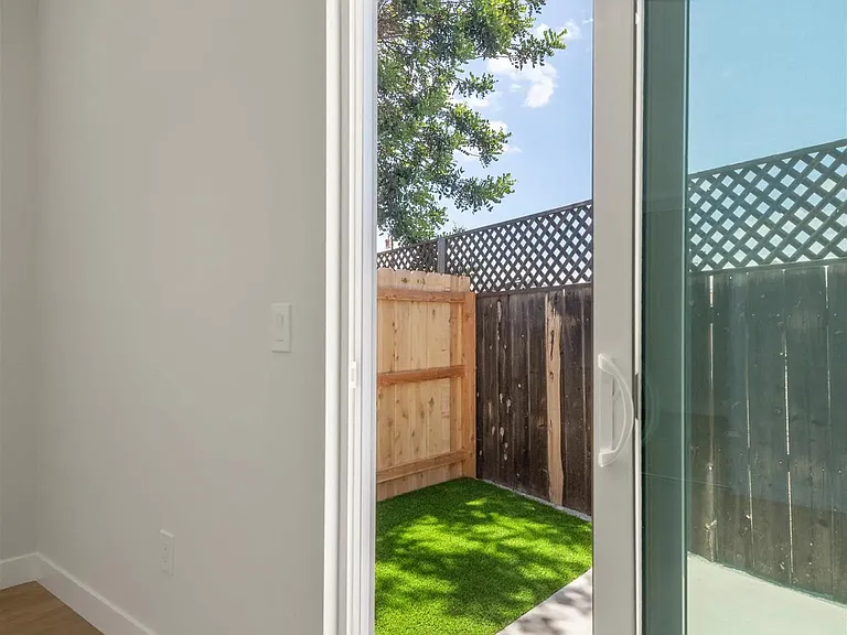 9412 Pike Rd — Photo 23