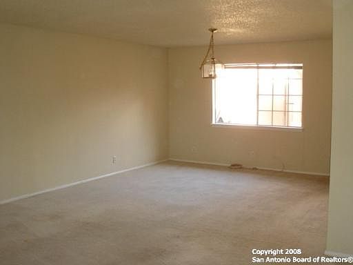 3rd image of 10827 CROWN VIEW DR #N/A