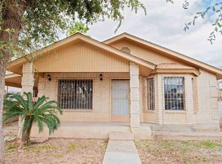 204 Segovia Dr, Laredo, TX 78046