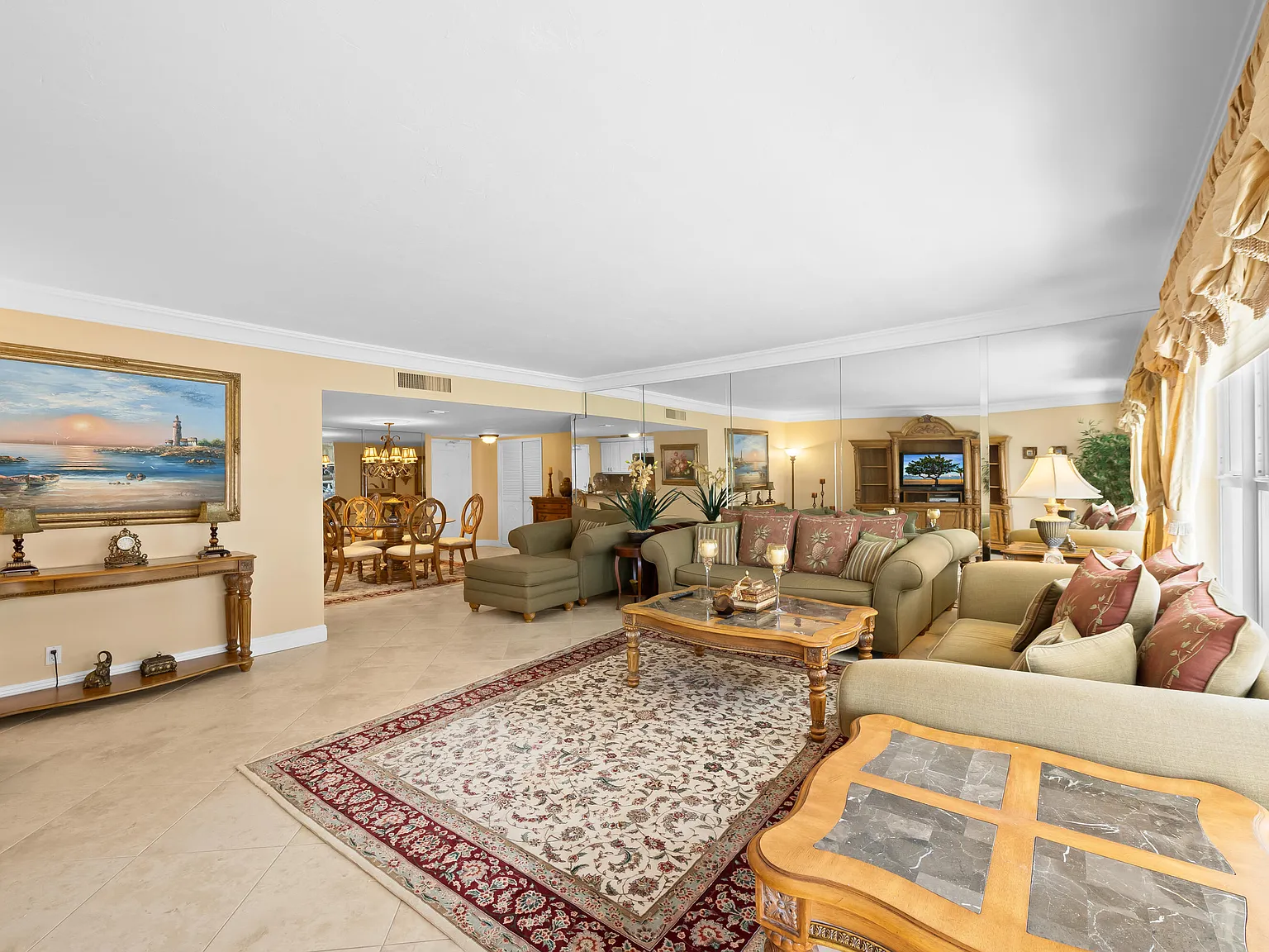 2 bed, 2.0 bath, 1580 sqft, $3,900 — Photo 4