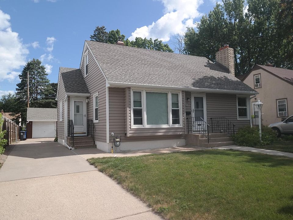 1st image of 811 Idaho Ave W