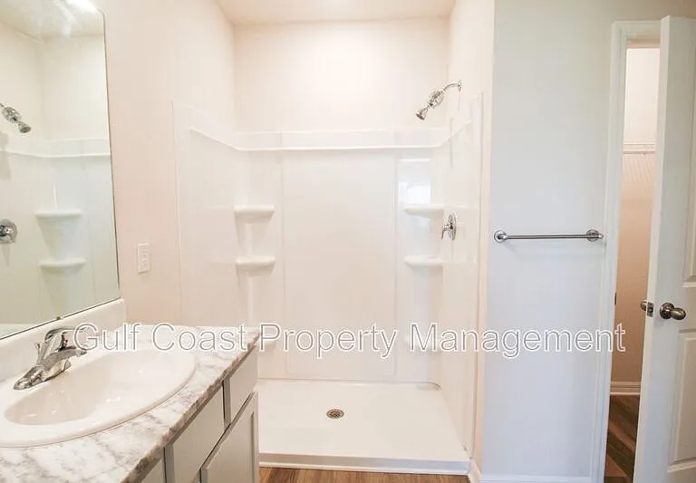 18121 Metado Dr — Photo 15