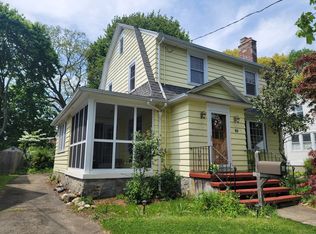 49 Parkway Dr, Stratford, CT 06614