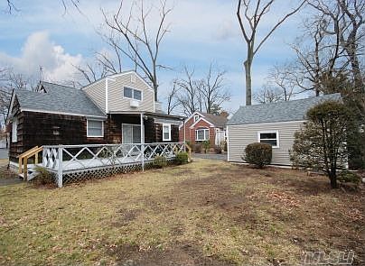 4th image of 26 Woodside Ave