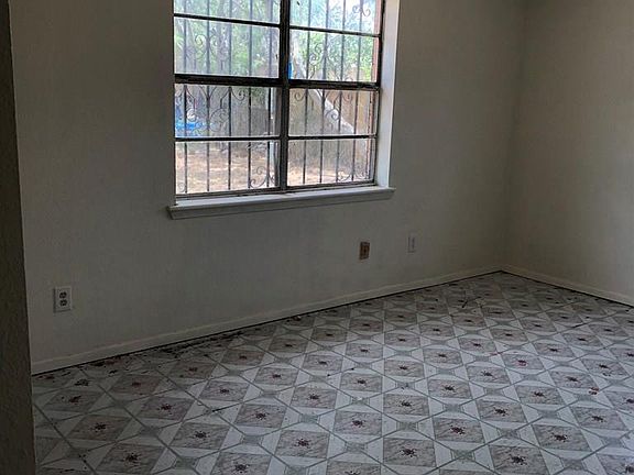 4th image of 1286 Calle Planeta