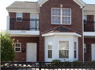 2828 W Market St, Louisville, KY 40212