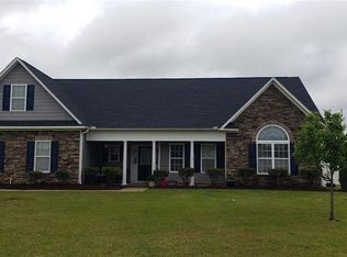 397 Collinwood Dr, Raeford, NC 28376