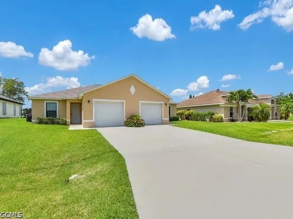 702 SE 6th Ter, Cape Coral, FL 33990