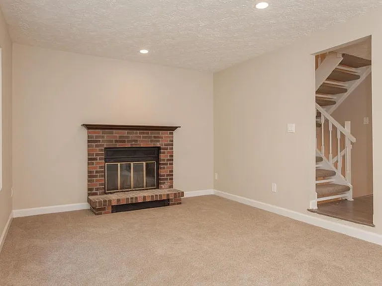 2911 Bridgehampton Ct — Photo 18