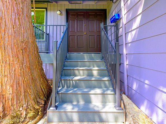 4th image of 19306 74th Avenue W