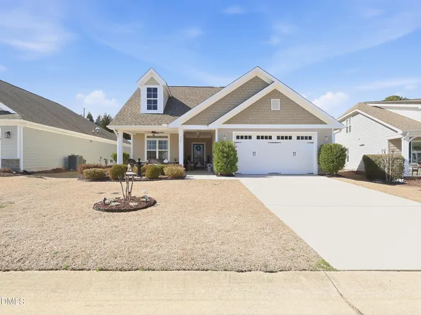 137 Balsam Ln, Clayton, NC 27527