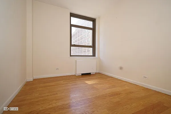 Rented by Citi Habitats | media 12