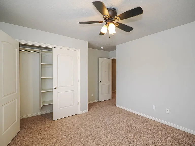 1485 N June St — Photo 16