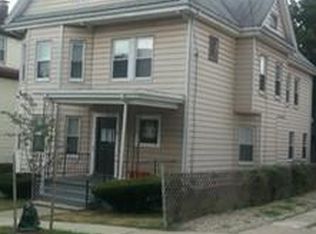 32 Garland St, Chelsea, MA 02150