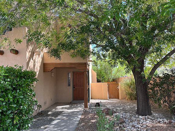 4th image of 3616 Calle Floresta Ct NW