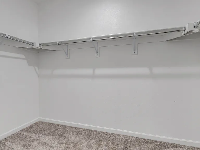 4007 Castle Vista Ln — Photo 32