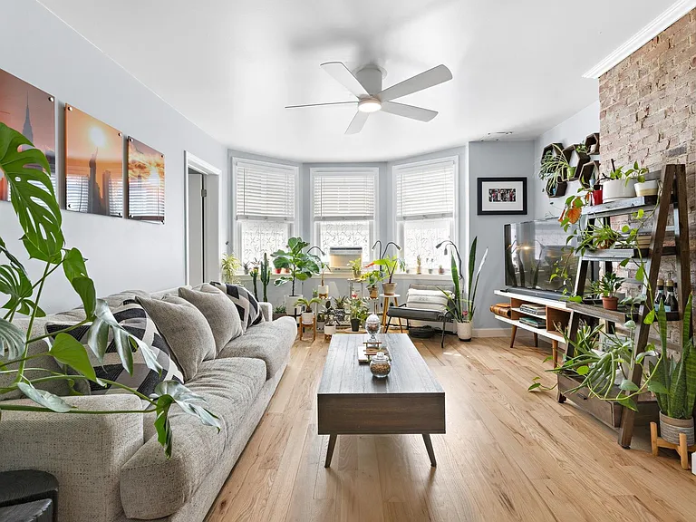 210 Adams St #3 — Photo 12