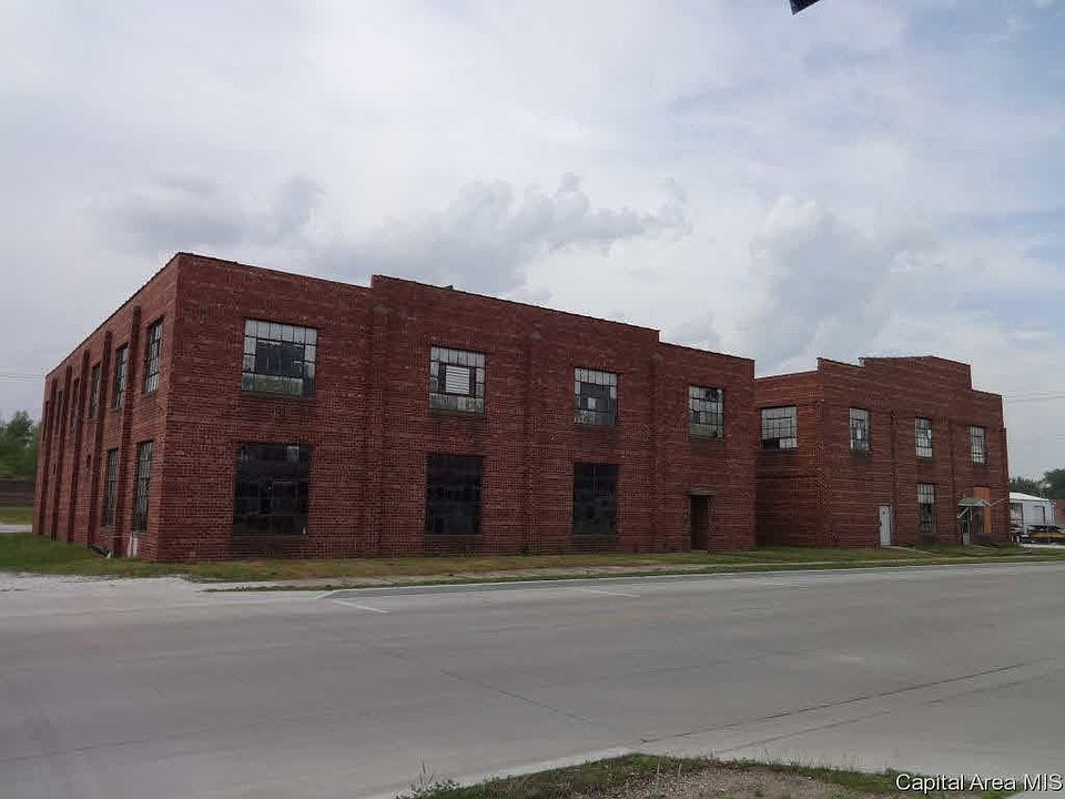 2nd image of 217 E Main St