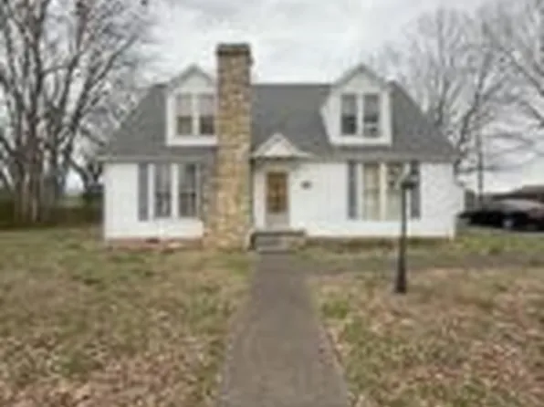 1212 E Church St, Orlinda, TN 37141
