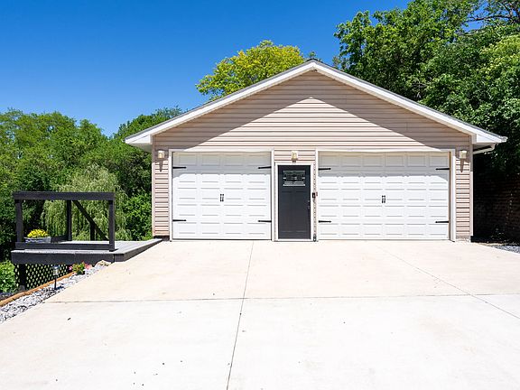 2nd image of 6401 95th Avenue Ct W