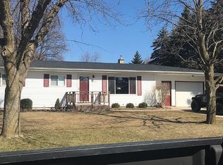 915 Meyers St, Freeland, MI 48623