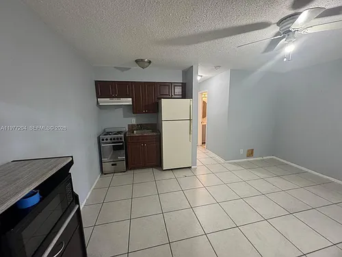 4019 NW 31st Ave #5 Photo 1