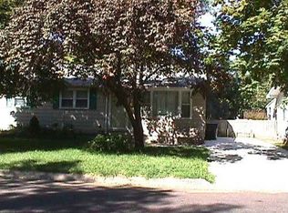 409 Fairlane Ave, Pekin, IL 61554