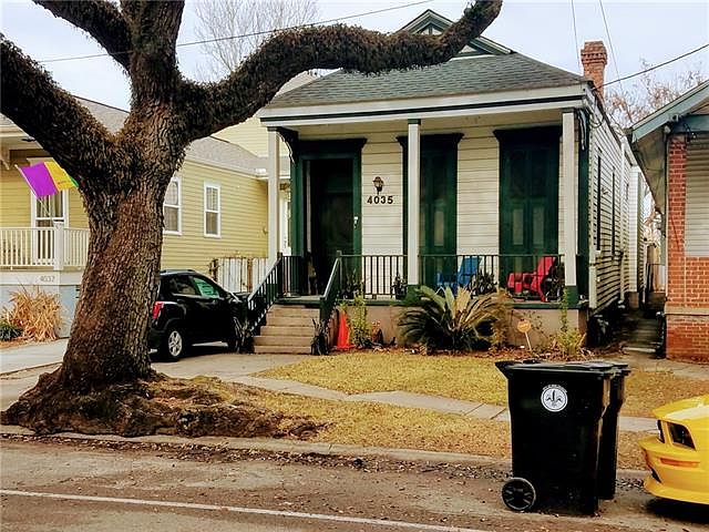 1st image of 4035 Banks St