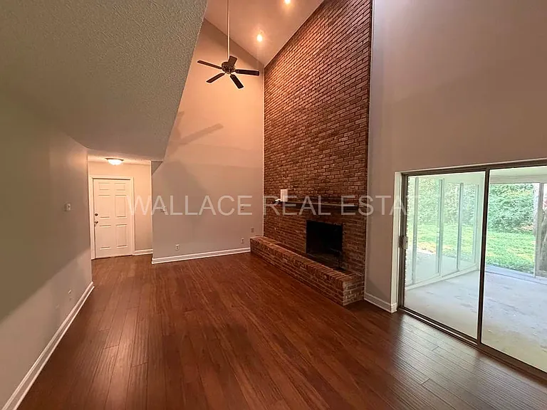 11141 Pleasant Forest Dr — Photo 7
