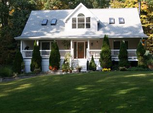 17 Grouse Run, Red Hook, NY 12571