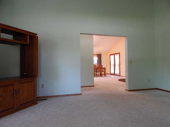 4th image of 1037 SE Teakwood Dr