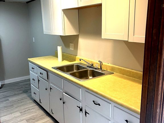 4th image of 77 Main St #6