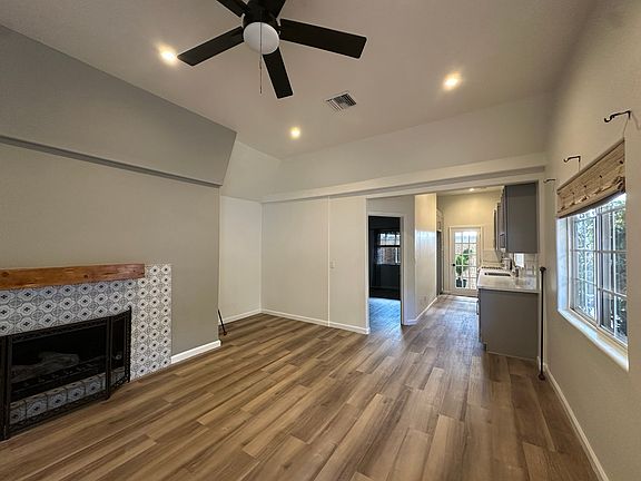 3rd image of 4438 Briggs Ave