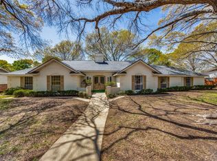 906 Rock Canyon Dr, Duncanville, TX 75137