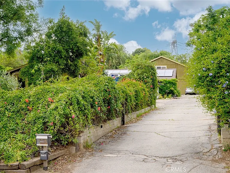 10377 McBroom St #B — Photo 13