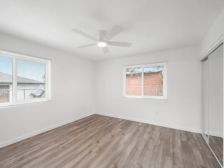 6378 Streamview Dr — Photo 13