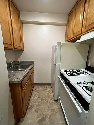 Rented by Contact Realty | media 13