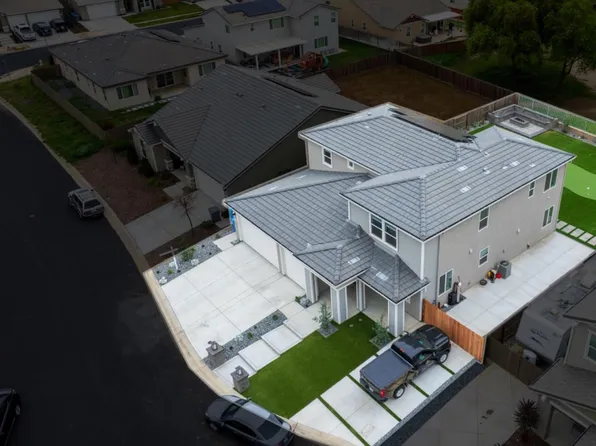 1732 Dos Rios Ct, Plumas Lake, CA 95961