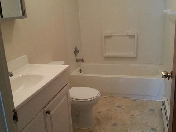 5th image of 1554 Eielson St APT 4