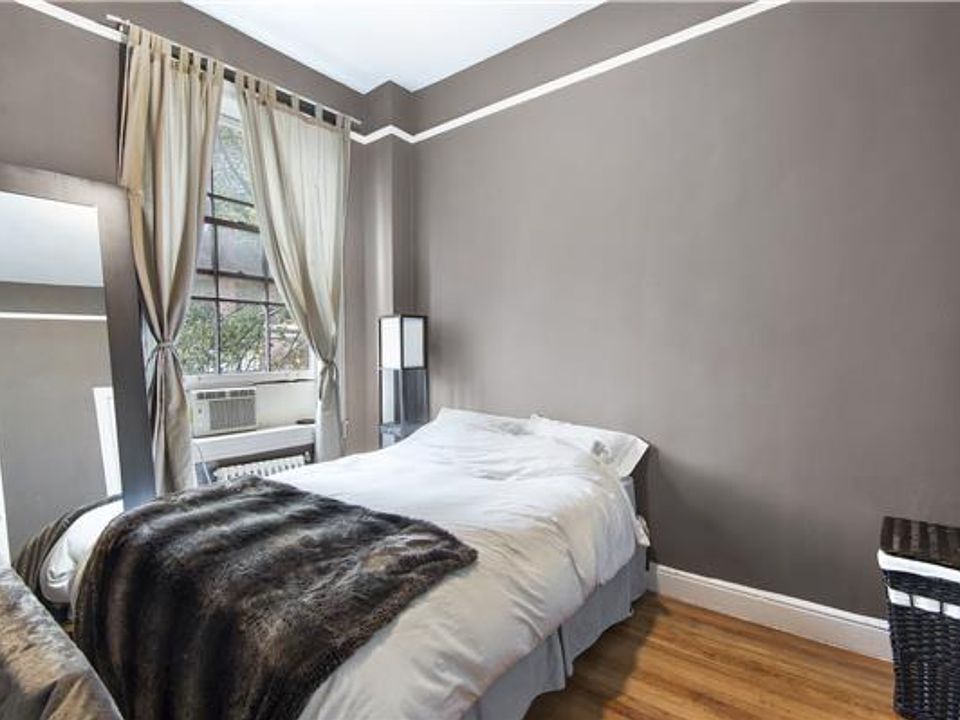 2nd image of 62 W 9th St APT 2F