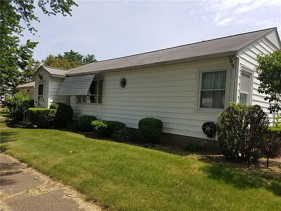 2nd image of 2122 W 14th St