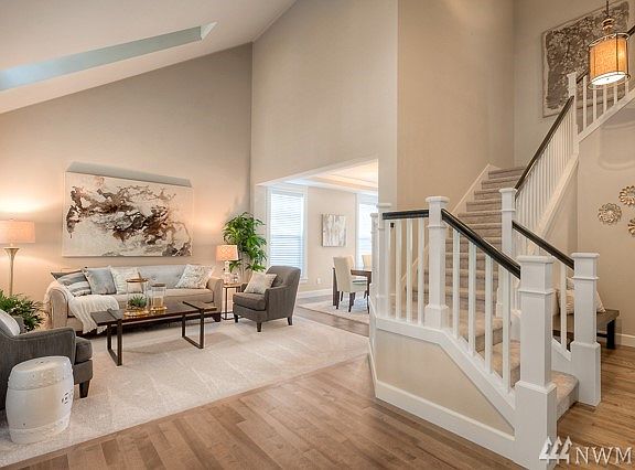 Front stairs to upstairs