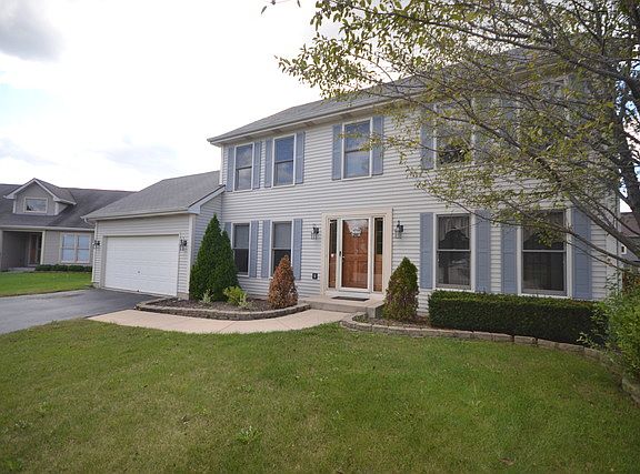 3rd image of 312 Carrie Ct