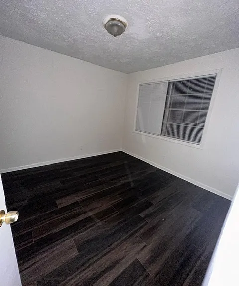 1090 3rd St #3 — Photo 12
