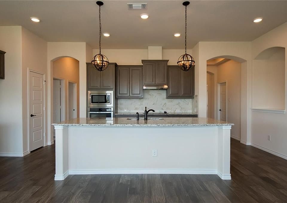 1st image of 1534 Grassy Meadows Dr