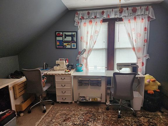 3rd image of 803 Grand Ave
